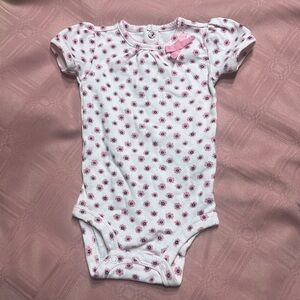 Carter’s short sleeved flower onesie